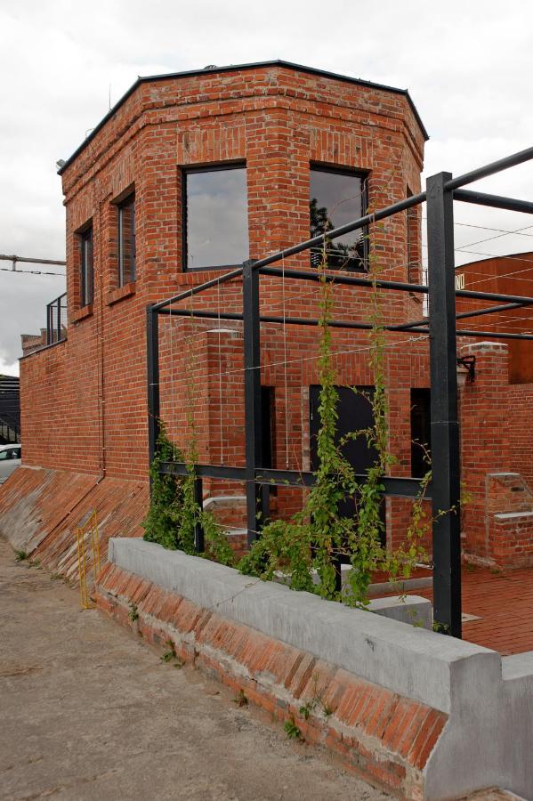 ซูครอฟเนีย ชนิน Aparthotel ภายนอก รูปภาพ