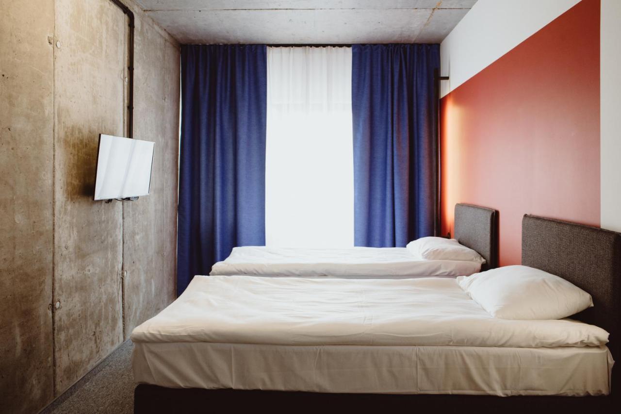 ซูครอฟเนีย ชนิน Aparthotel ภายนอก รูปภาพ