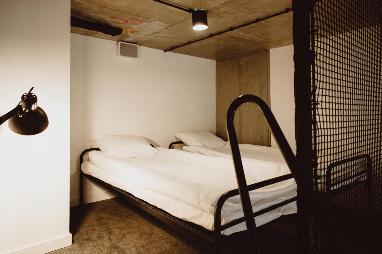 ซูครอฟเนีย ชนิน Aparthotel ภายนอก รูปภาพ