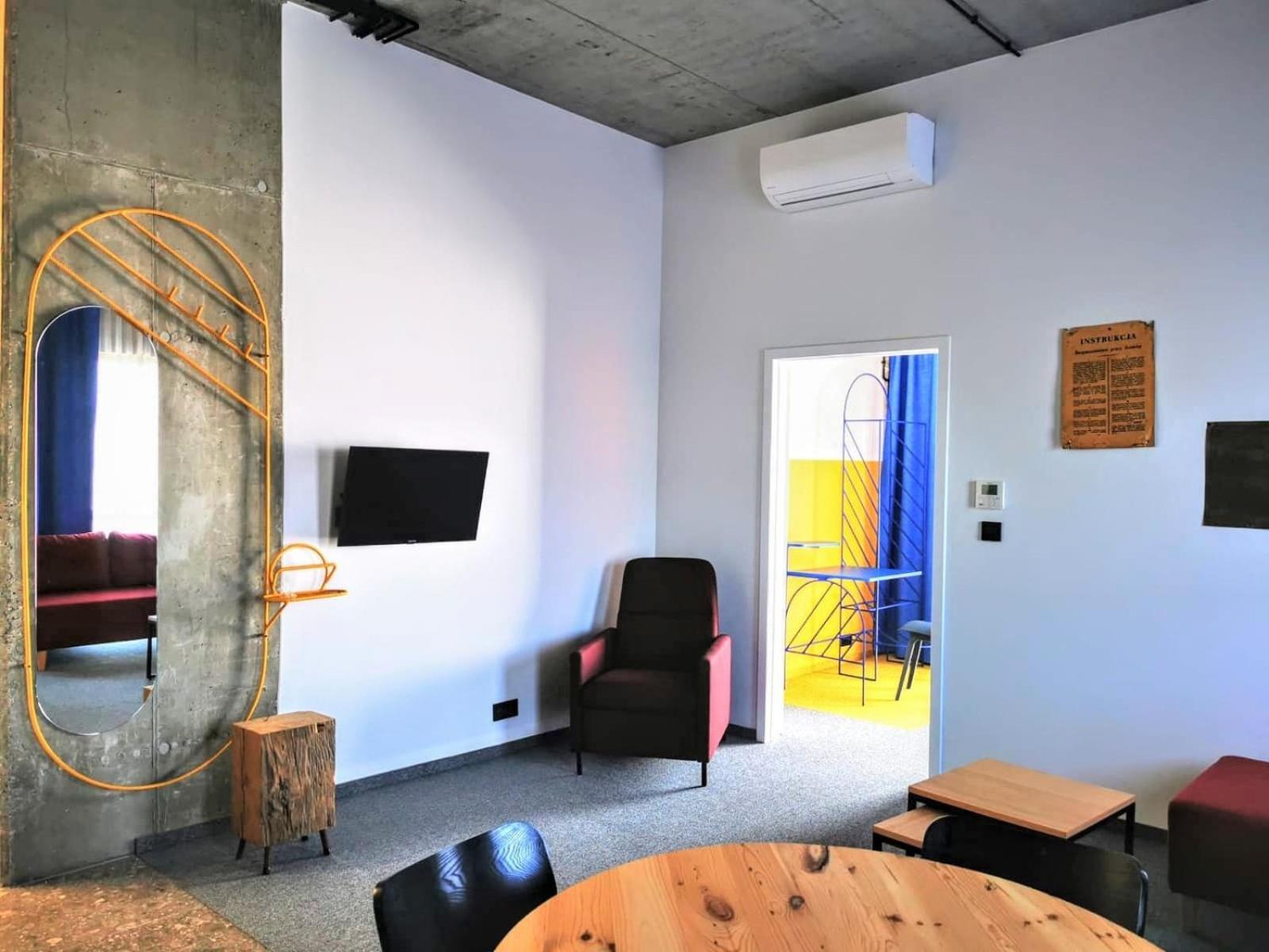 ซูครอฟเนีย ชนิน Aparthotel ภายนอก รูปภาพ