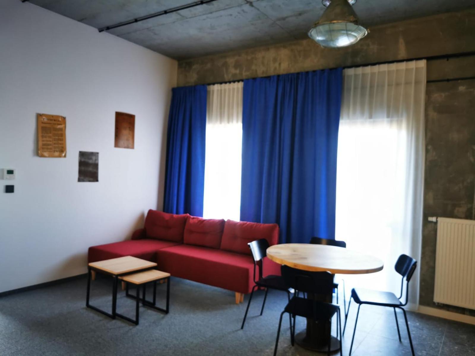ซูครอฟเนีย ชนิน Aparthotel ภายนอก รูปภาพ